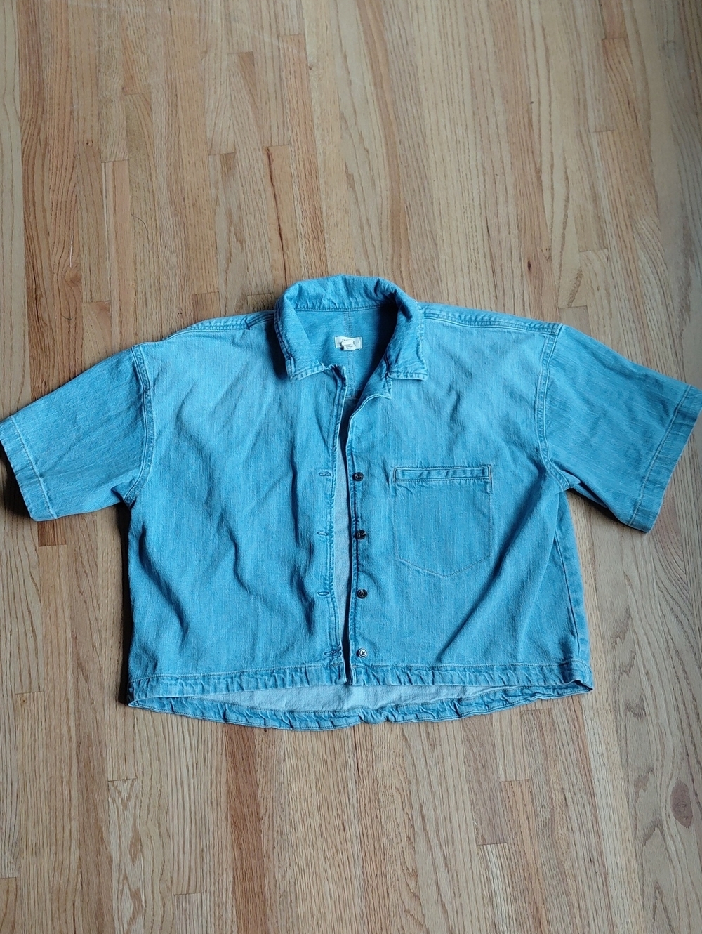 Ana medium Light Blue Short-Sleeve Denim Shirt